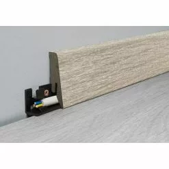 BAUHAUS LOGOCLIC Aquaprotect Sockelleiste K58 Nature Oak 2,6 M X 18 Mm X 58 Mm, Gerade