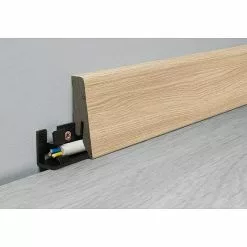 BAUHAUS LOGOCLIC Aquaprotect Sockelleiste Edition K58 Sundance Oak 2,6 M X 18 Mm X 58 Mm, Gerade