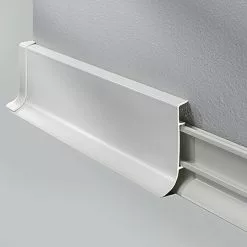 BAUHAUS LOGOCLIC Klemmsockelleiste KSL Hellgrau, 2,5 M X 18,5 Mm X 60 Mm