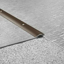 BAUHAUS LOGOCLIC Übergangsprofil Braun, 1 M X 30 Mm X 4,5 Mm, Montageart: Schrauben