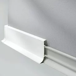 BAUHAUS LOGOCLIC Klemmsockelleiste KSL Weiß, 2,5 M X 18,5 Mm X 60 Mm